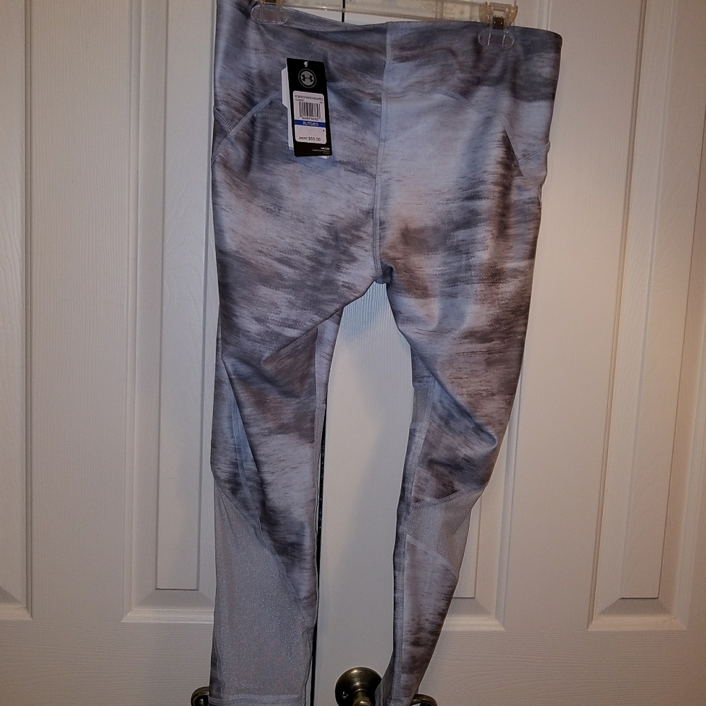 Under Armour XL gray blue Capri workout pant